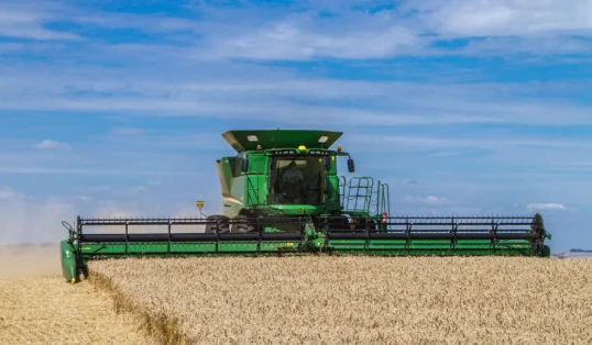 Colheitadeira John Deere quanto custa?